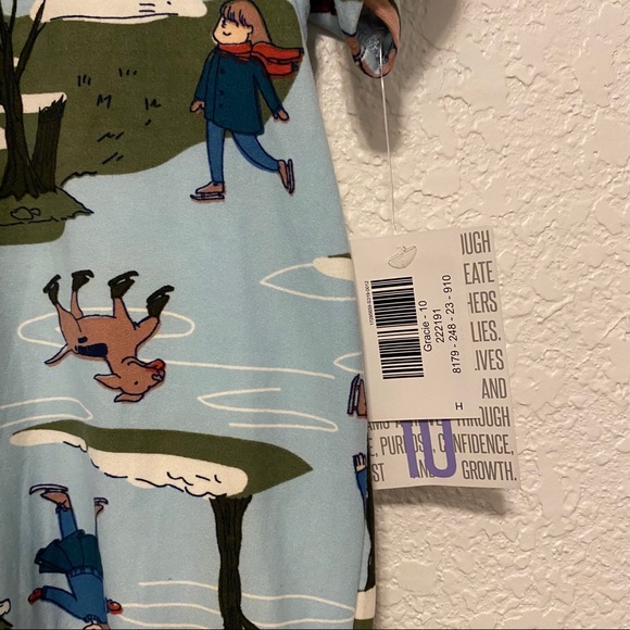 NWT LuLaRoe Gracie Shirt - Picture 2 of 3